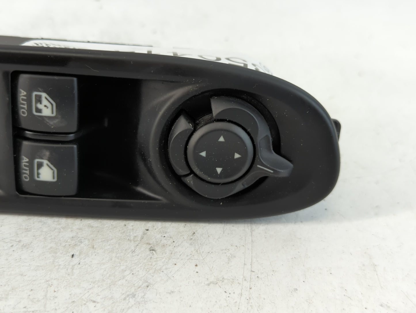 2017 Jeep Compass Master Power Window Switch Replacement Driver Side Left P/N:P6BZ27LXHAAA Fits OEM Used Auto Parts - Oemuse