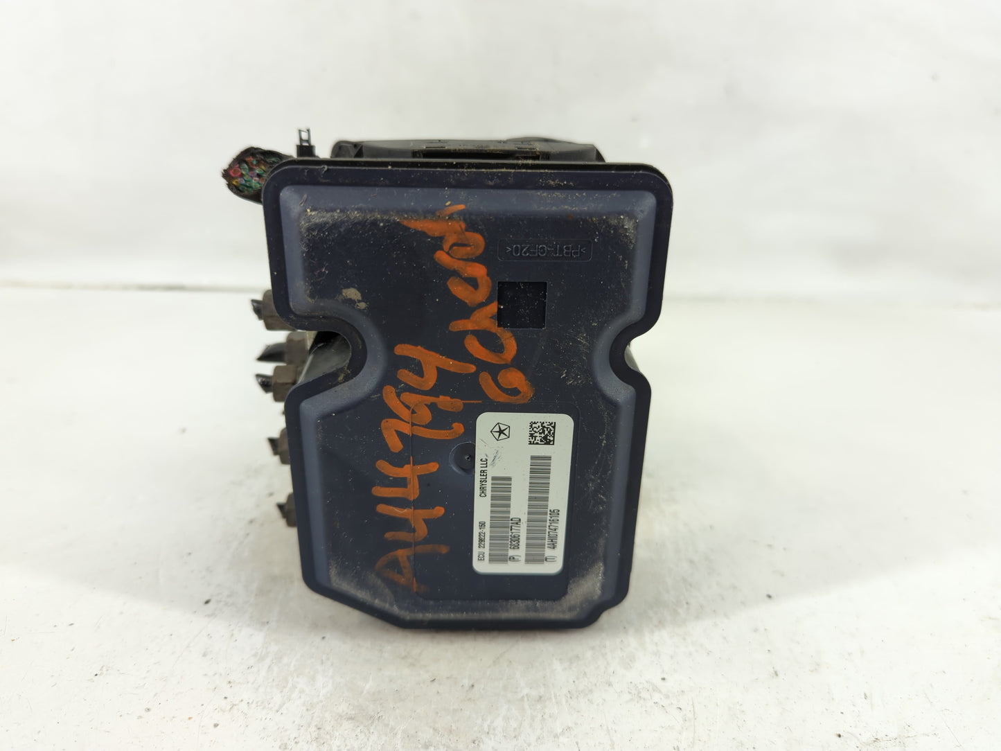 2016-2017 Jeep Grand Cherokee ABS Pump Control Module Replacement P/N:UH2133402 Fits Fits 2016 2017 OEM Used Auto Parts - Oe