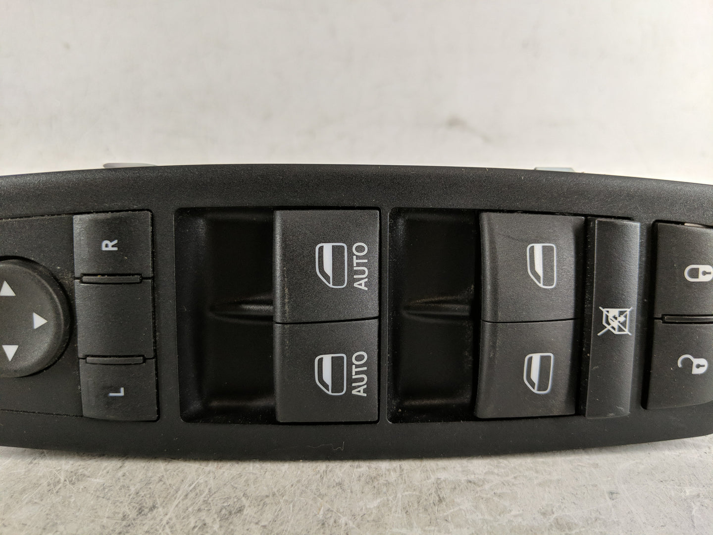 2016-2022 Jeep Grand Cherokee Master Power Window Switch Replacement Driver Side Left P/N:68319802AA Fits OEM Used Auto Part