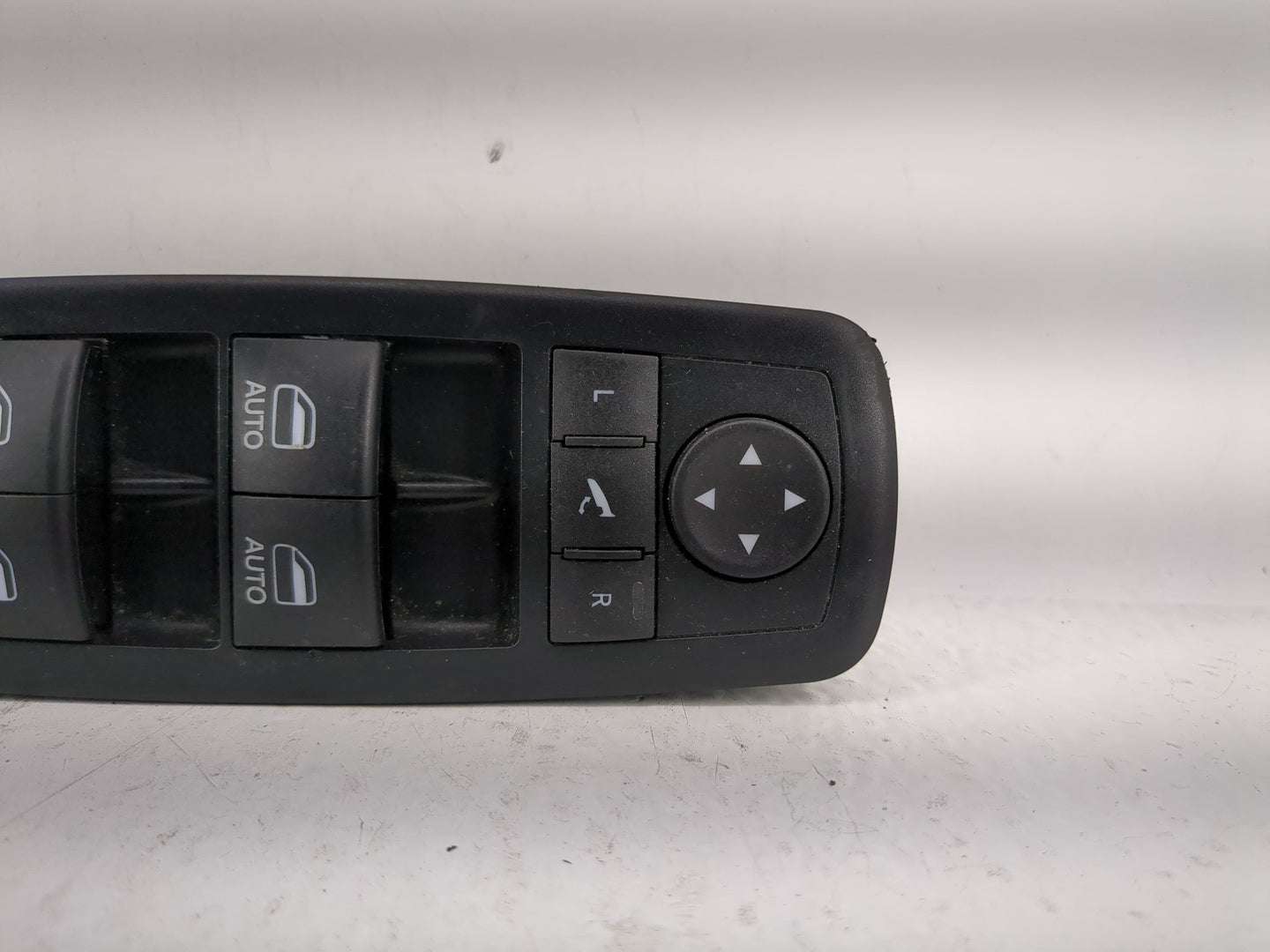 2016-2022 Jeep Grand Cherokee Master Power Window Switch Replacement Driver Side Left P/N:10140077 Fits OEM Used Auto Parts 