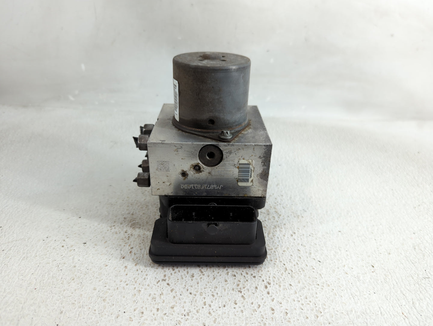 2016-2017 Jeep Grand Cherokee ABS Pump Control Module Replacement P/N:68252641AD 68306178AD Fits Fits 2016 2017 OEM Used Aut