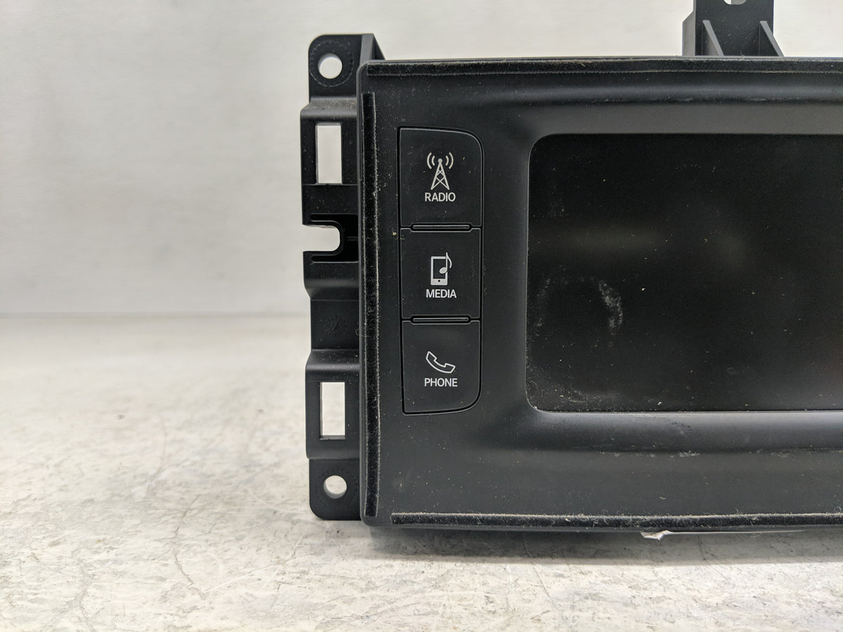 2017 Jeep Grand Cherokee Information Radio Display Screen - Oemusedautoparts1.com