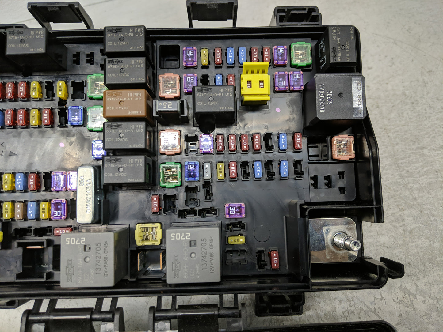 2017 Jeep Grand Cherokee Fusebox Fuse Box Panel Relay Module P/N:68251626AD A Fits OEM Used Auto Parts - Oemusedautoparts1.c