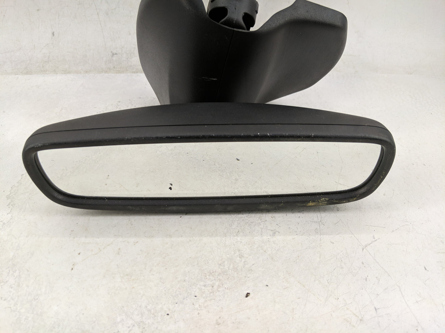 2017 Jeep Grand Cherokee Interior Rear View Mirror Replacement OEM P/N:0000463800 Fits Fits 2018 OEM Used Auto Parts - Oemus