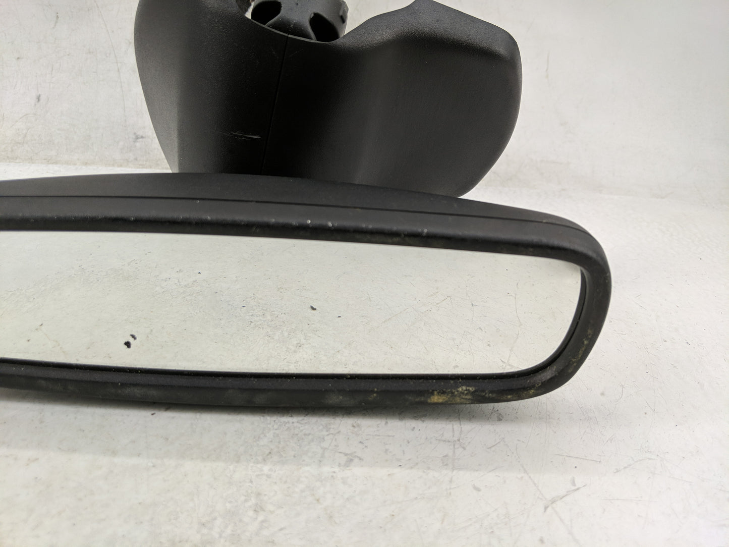 2017 Jeep Grand Cherokee Interior Rear View Mirror Replacement OEM P/N:0000463800 Fits Fits 2018 OEM Used Auto Parts - Oemus