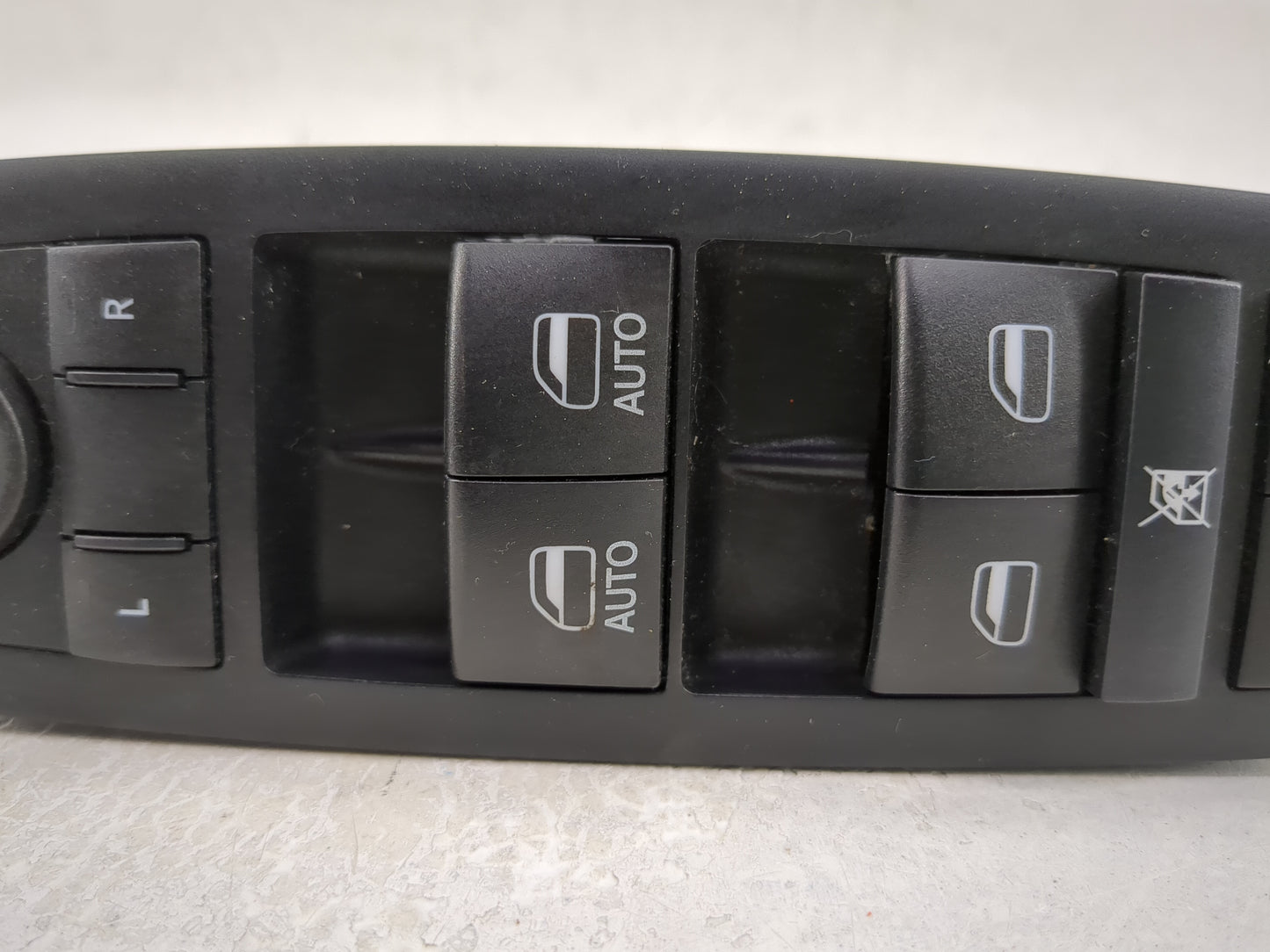 2016-2022 Jeep Grand Cherokee Master Power Window Switch Replacement Driver Side Left P/N:68319802AA Fits OEM Used Auto Part