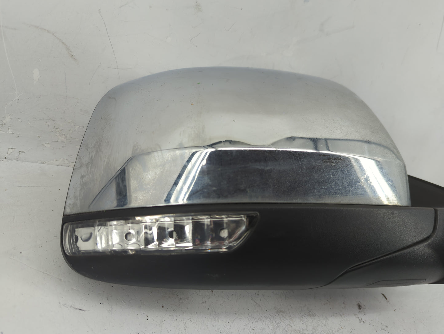 2011-2022 Jeep Grand Cherokee Passenger Side View Mirror - Right Door Mirror OEM Used - Oemusedautoparts1.com