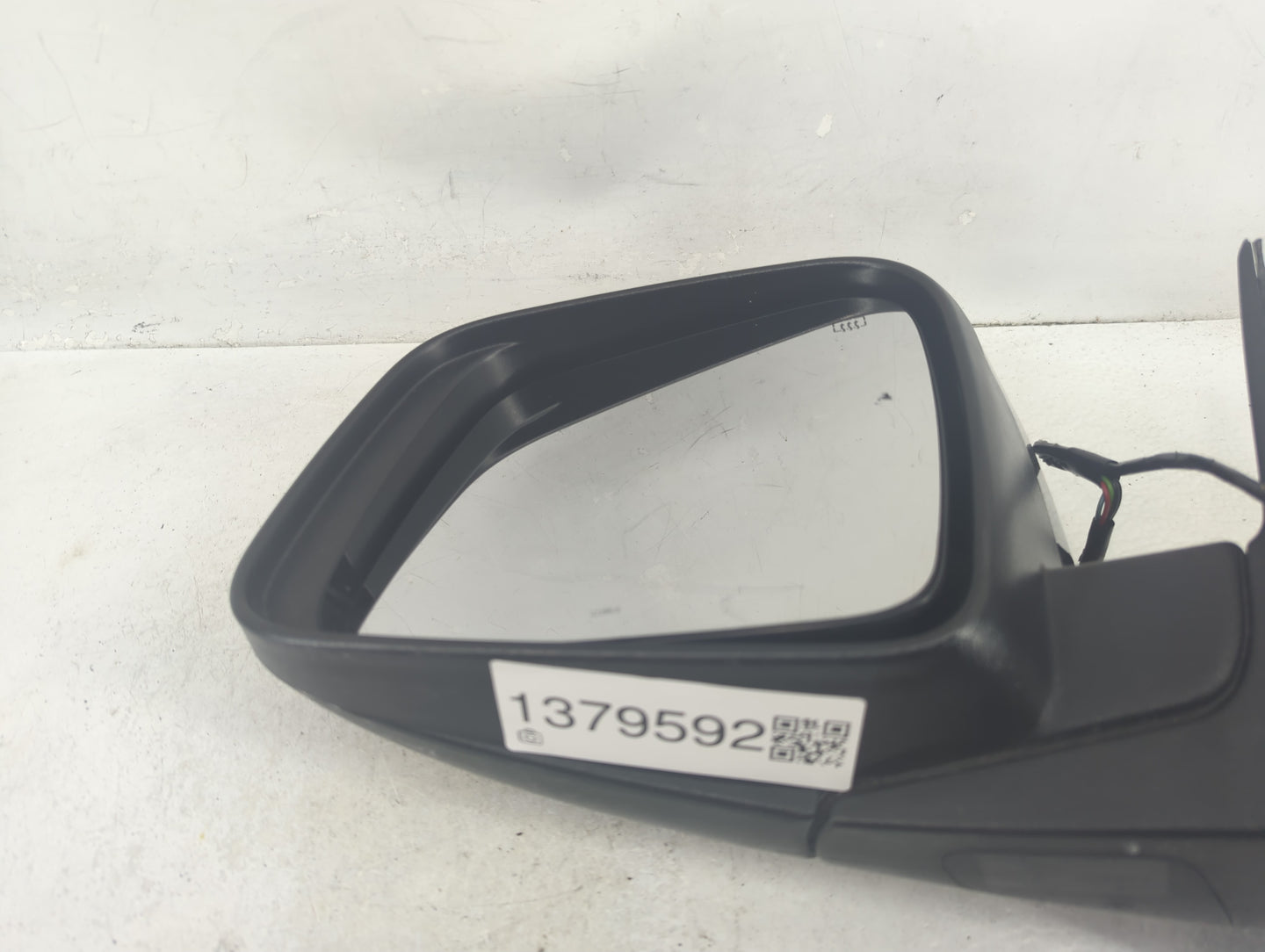 2011-2022 Jeep Grand Cherokee Driver Side View Mirror - Left Door Mirror OEM Used - Oemusedautoparts1.com