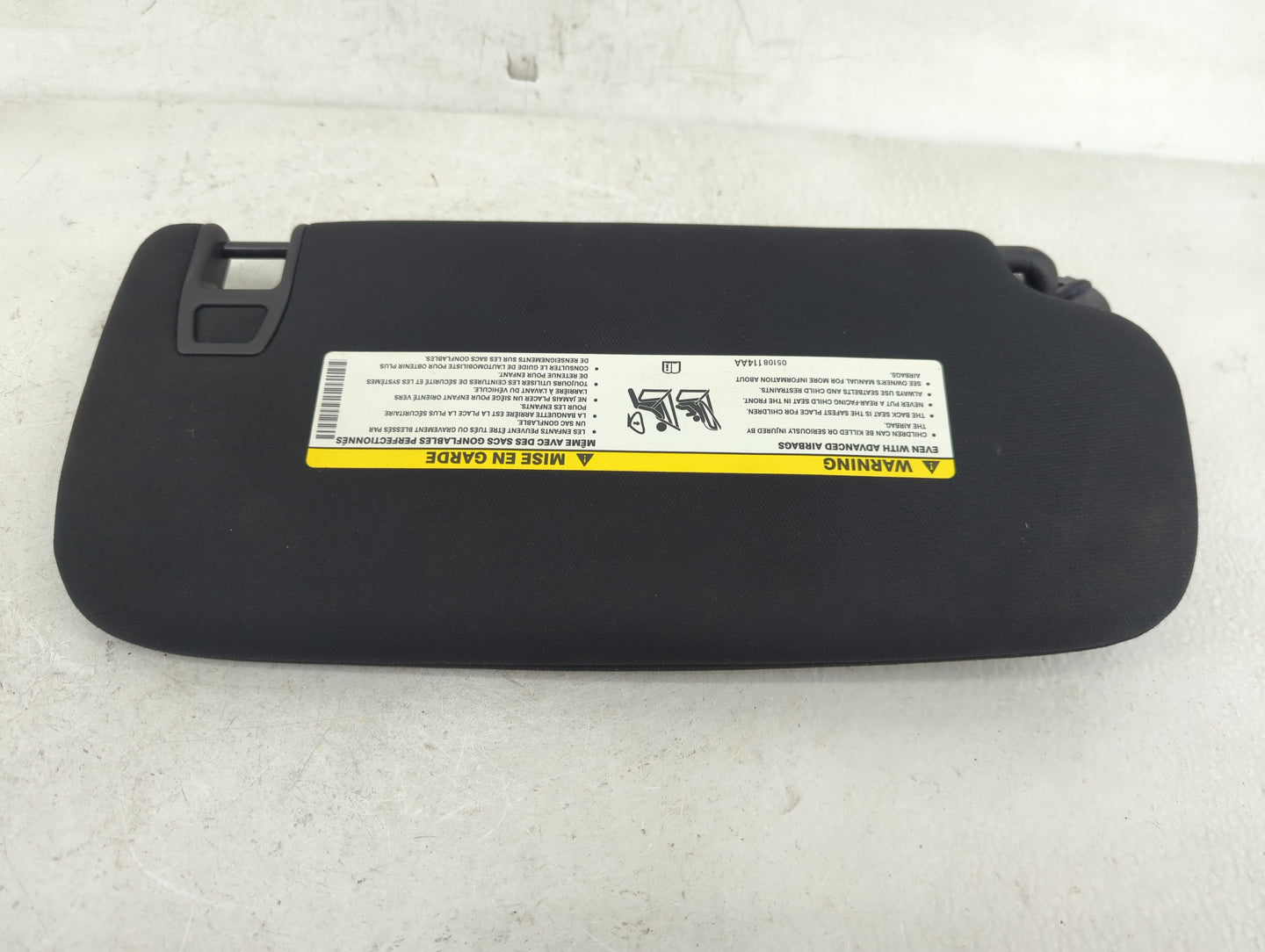 2014-2022 Jeep Grand Cherokee Sun Visor Shade Replacement Driver Left Mirror Fits OEM Used Auto Parts - Oemusedautoparts1.co