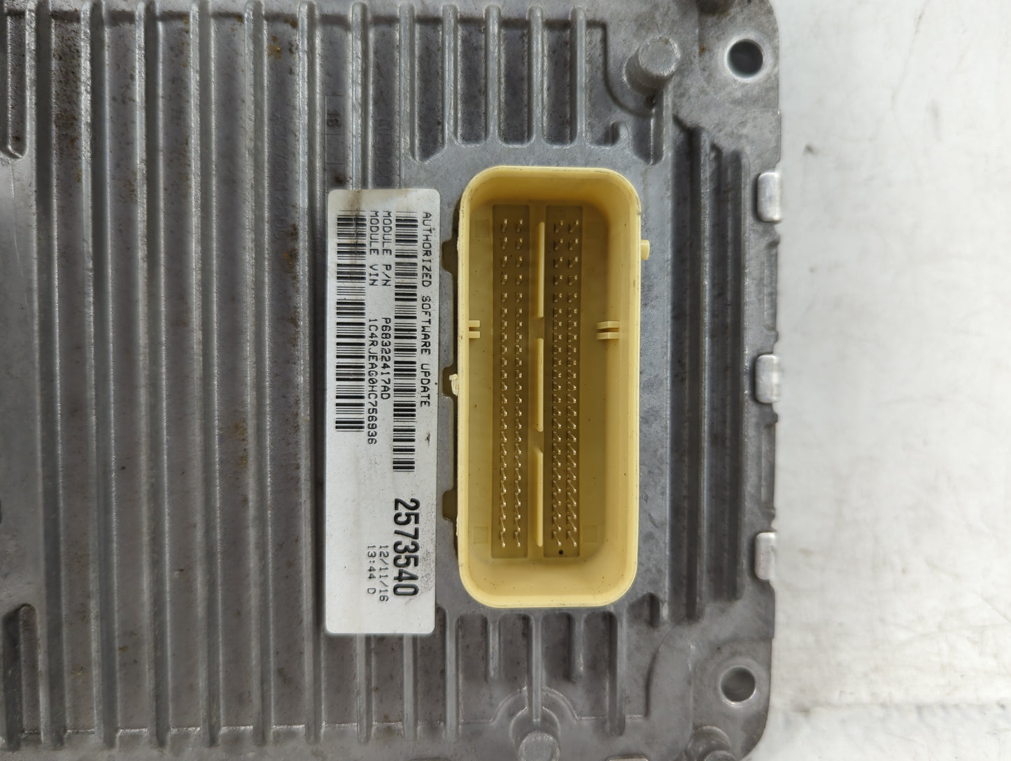2016-2017 Jeep Grand Cherokee PCM Engine Control Computer ECU ECM PCU OEM P/N:P68243326AB Fits Fits 2016 2017 OEM Used Auto 
