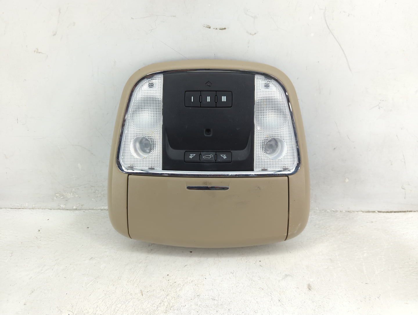 2016-2021 Jeep Grand Cherokee Overhead Roof Console - Oemusedautoparts1.com