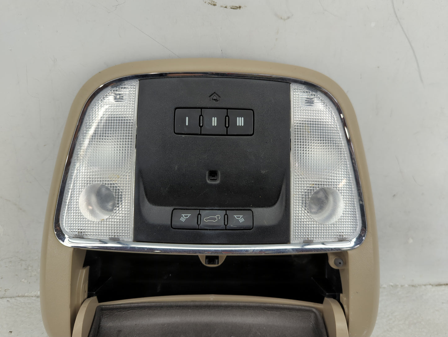 2016-2021 Jeep Grand Cherokee Overhead Roof Console - Oemusedautoparts1.com