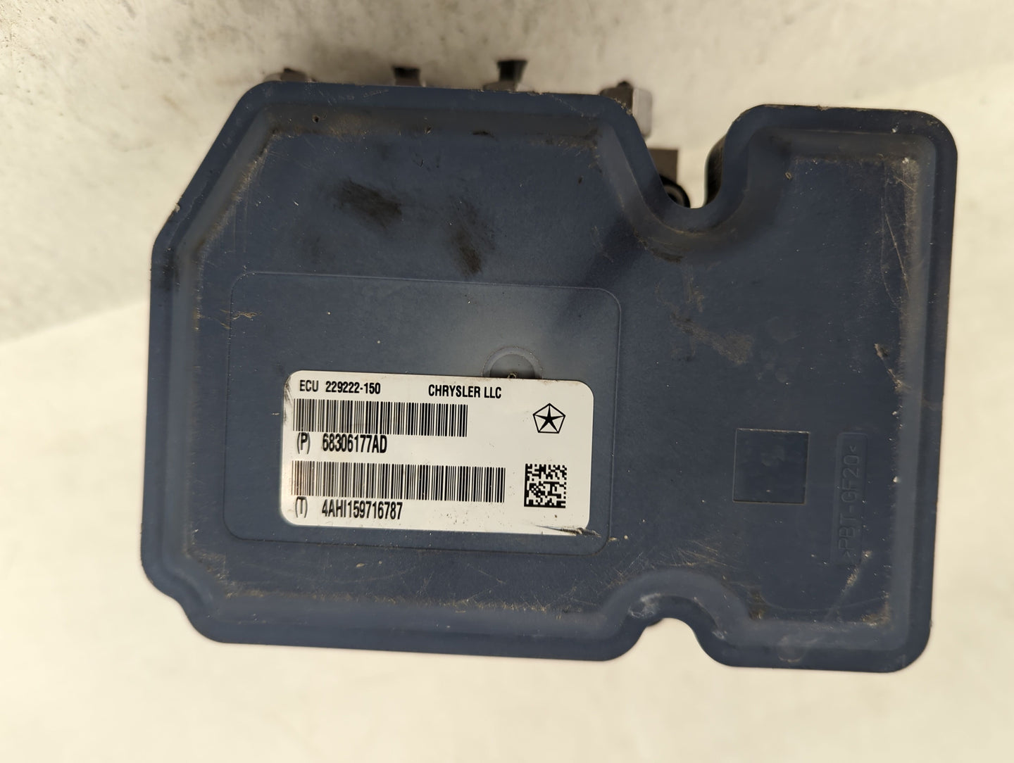 2016-2017 Jeep Grand Cherokee ABS Pump Control Module Replacement P/N:68306177AD Fits Fits 2016 2017 OEM Used Auto Parts - O