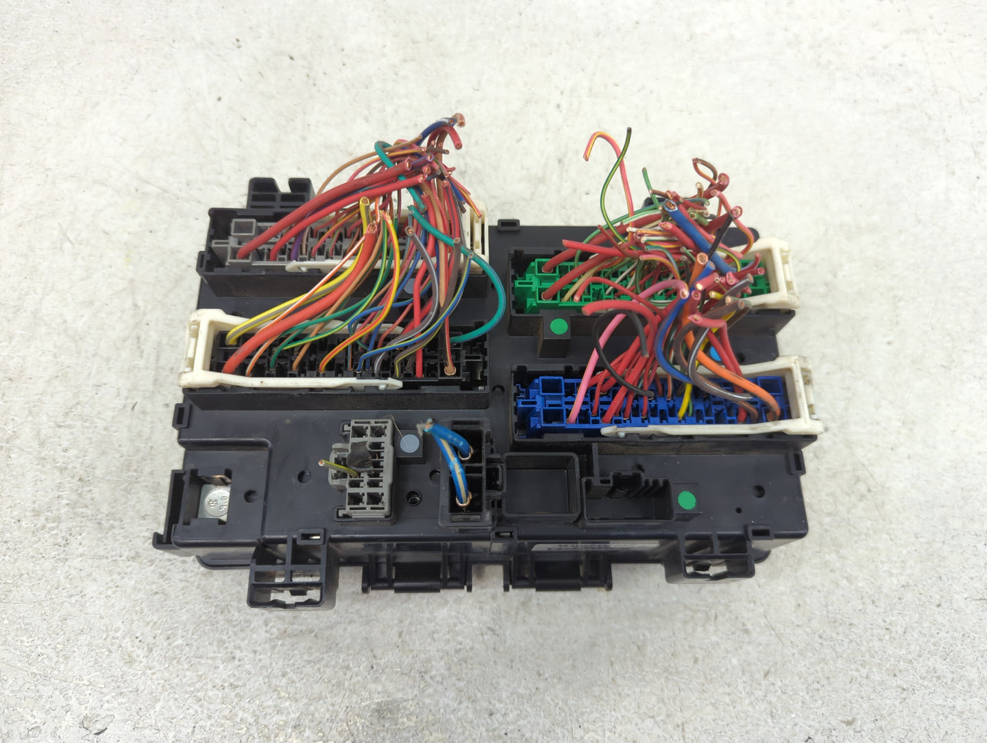 2017 Jeep Grand Cherokee Fusebox Fuse Box Panel Relay Module P/N:7140-1980-30 Fits OEM Used Auto Parts - Oemusedautoparts1.c