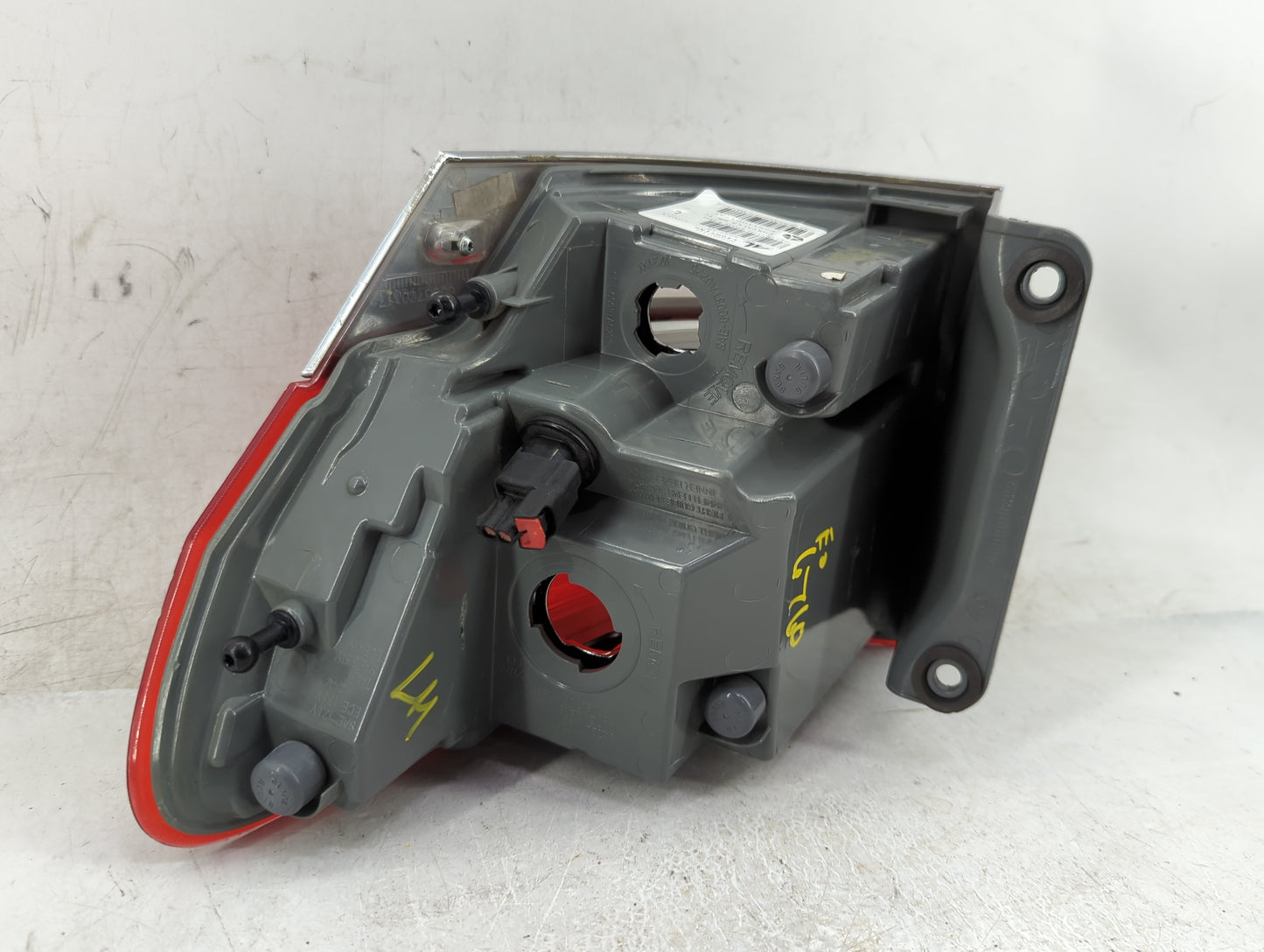 2015-2021 Jeep Grand Cherokee Tail Light Assembly Driver Left OEM P/N:68110017 Fits Fits 2015 2016 2017 2018 2019 2020 2021 