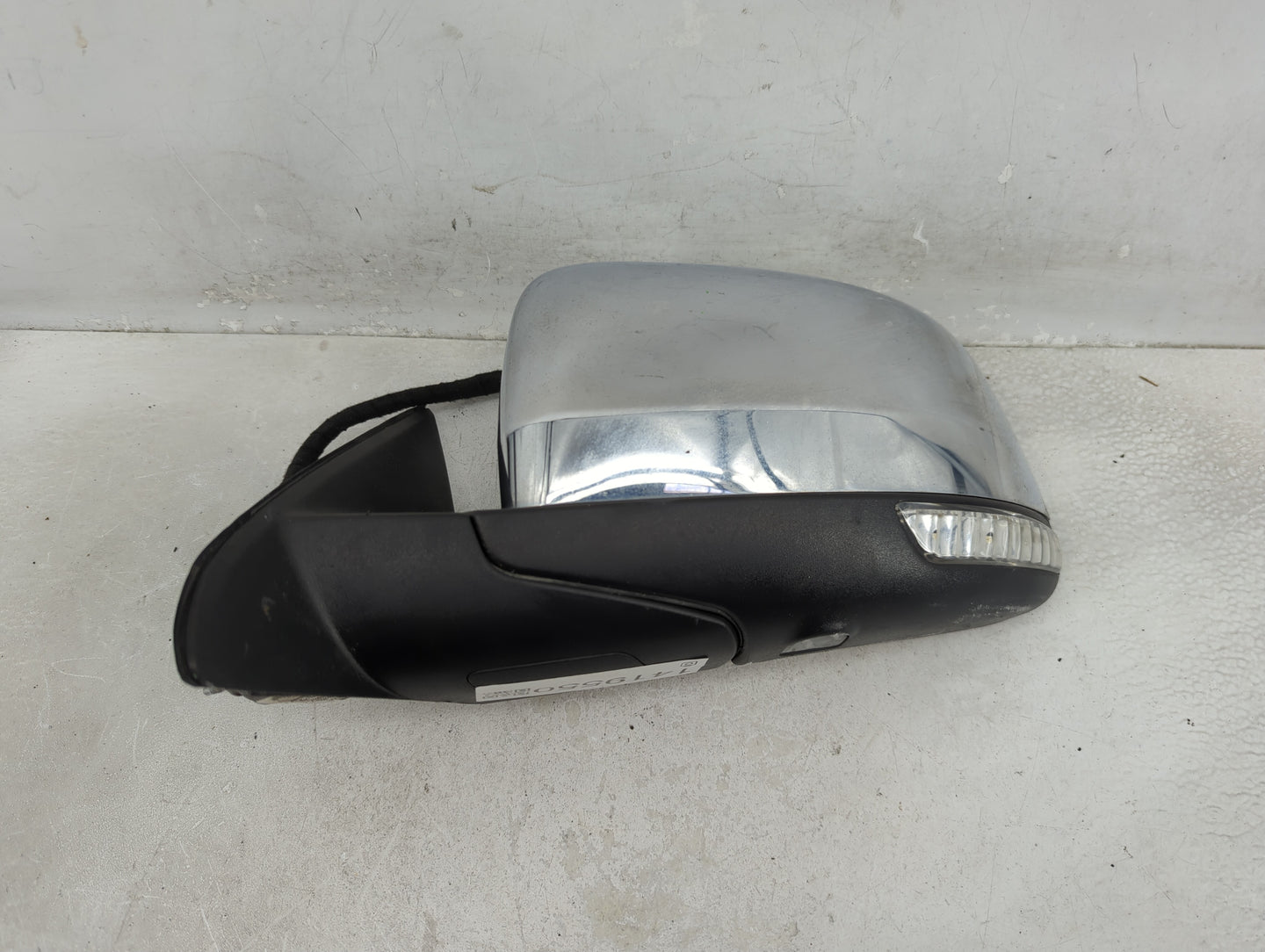 2017 Jeep Grand Cherokee Driver Side View Mirror - Left Door Mirror OEM Used - Oemusedautoparts1.com