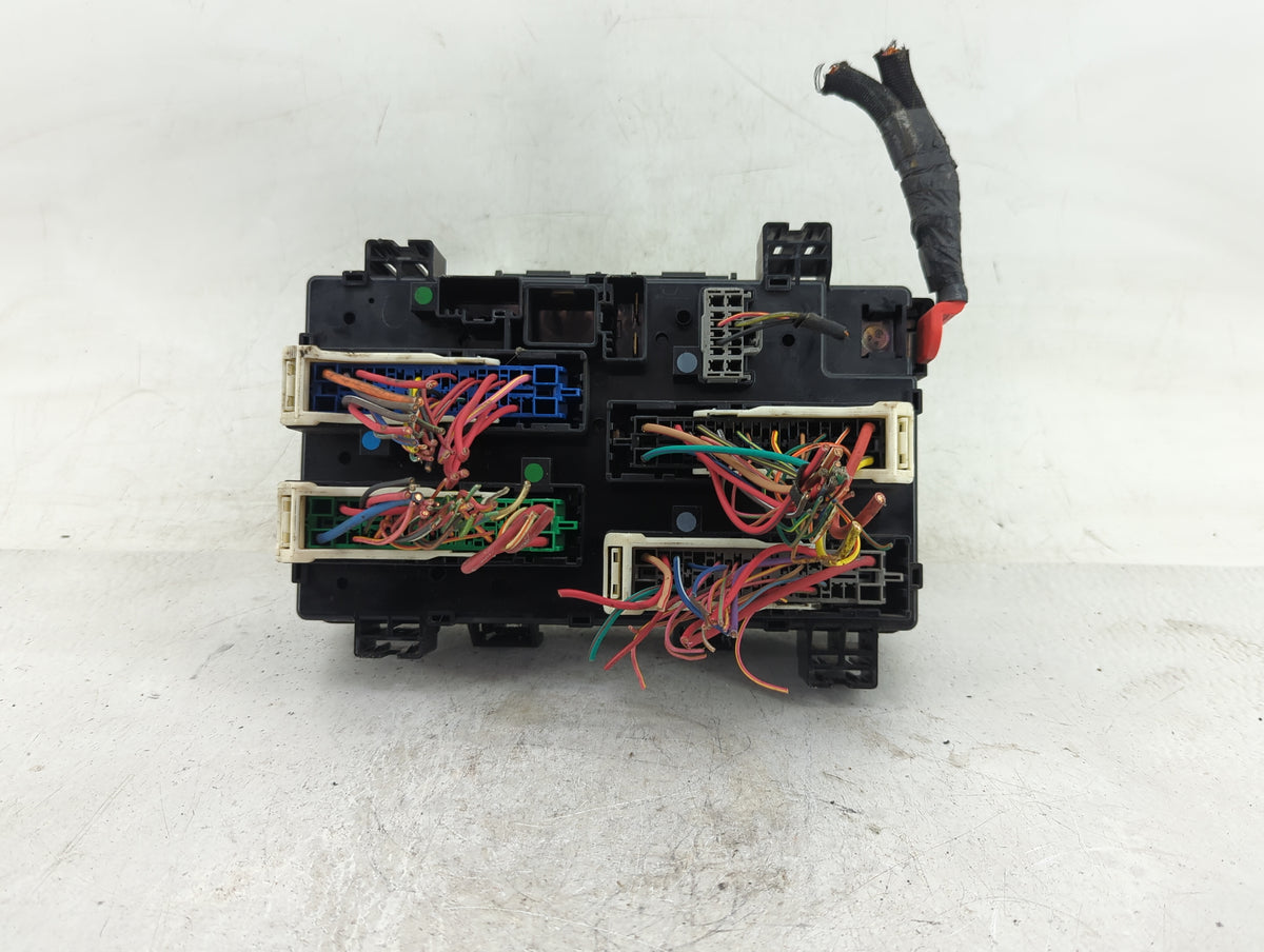 2017 Jeep Grand Cherokee Fusebox Fuse Box Relay Module Tipm P68251626ac - Oemusedautoparts1.com