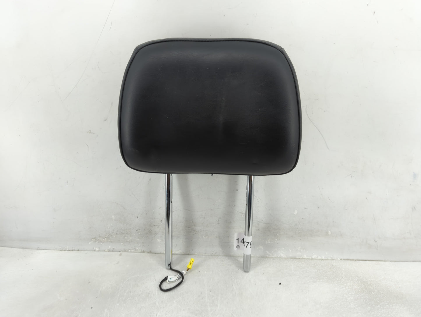 2014-2022 Jeep Grand Cherokee Headrest Head Rest Front Driver Passenger Seat Fits OEM Used Auto Parts - Oemusedautoparts1.co