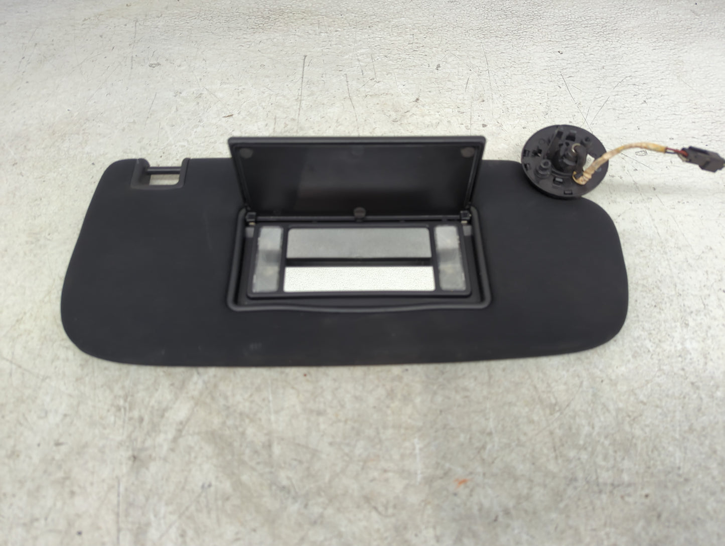 2014-2022 Jeep Grand Cherokee Sun Visor Shade Replacement Passenger Right Mirror Fits OEM Used Auto Parts - Oemusedautoparts