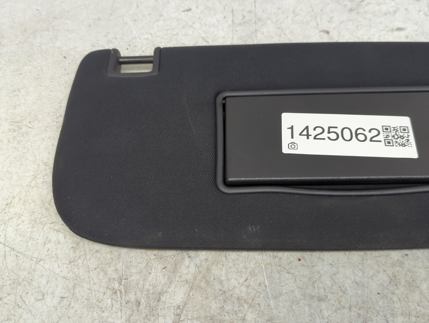 2014-2022 Jeep Grand Cherokee Sun Visor Shade Replacement Passenger Right Mirror Fits OEM Used Auto Parts - Oemusedautoparts