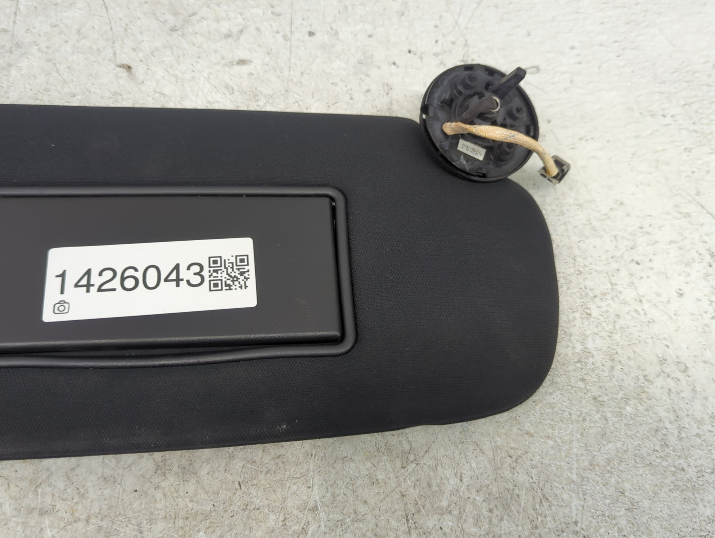 2014-2022 Jeep Grand Cherokee Sun Visor Shade Replacement Passenger Right Mirror Fits OEM Used Auto Parts - Oemusedautoparts