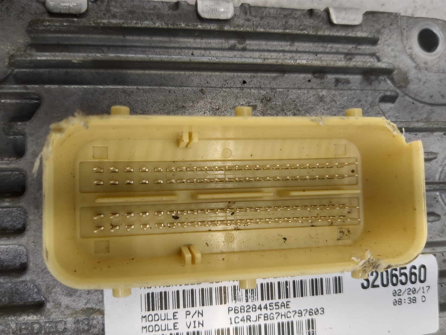 2016-2017 Jeep Grand Cherokee PCM Engine Control Computer ECU ECM PCU OEM P/N:P68243326AB Fits Fits 2016 2017 OEM Used Auto 