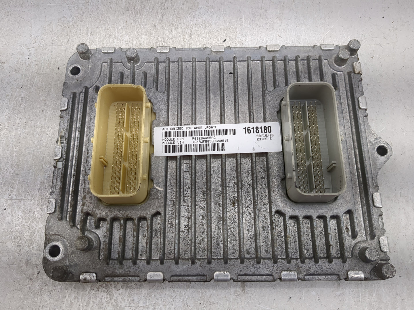 2016-2017 Jeep Grand Cherokee PCM Engine Control Computer ECU ECM PCU OEM P/N:P68284455AC P68243326AB Fits Fits 2016 2017 OE