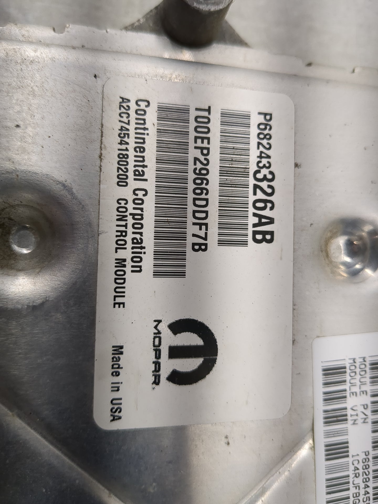 2016-2017 Jeep Grand Cherokee PCM Engine Control Computer ECU ECM PCU OEM P/N:P68243326AB Fits Fits 2016 2017 OEM Used Auto 