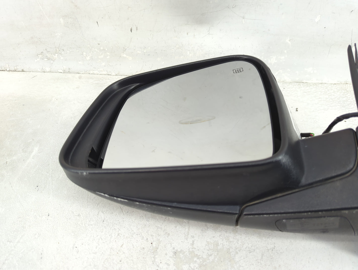 2011-2022 Jeep Grand Cherokee Driver Side View Mirror - Left Door Mirror OEM Used - Oemusedautoparts1.com