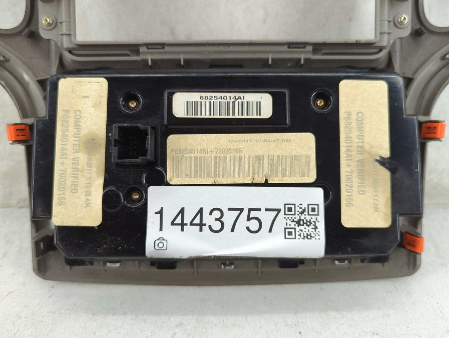 2016-2017 Jeep Grand Cherokee Climate Control Module Temperature AC/Heater Replacement P/N:68254014AI P68254014AI Fits OEM U