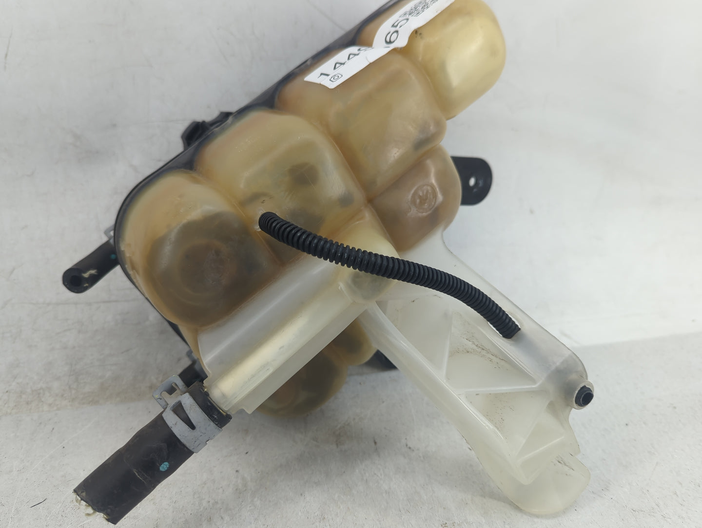 2011 Jeep Grand Cherokee Radiator Coolant Overflow Expansion Tank Bottle 1449065 - Oemusedautoparts1.com