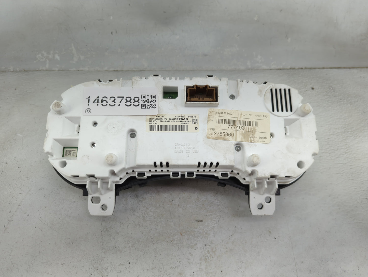 2017 Jeep Grand Cherokee Instrument Cluster Speedometer Gauges P/N:68302223AC P68302223AC Miles:118K Fits OEM Used Auto Part