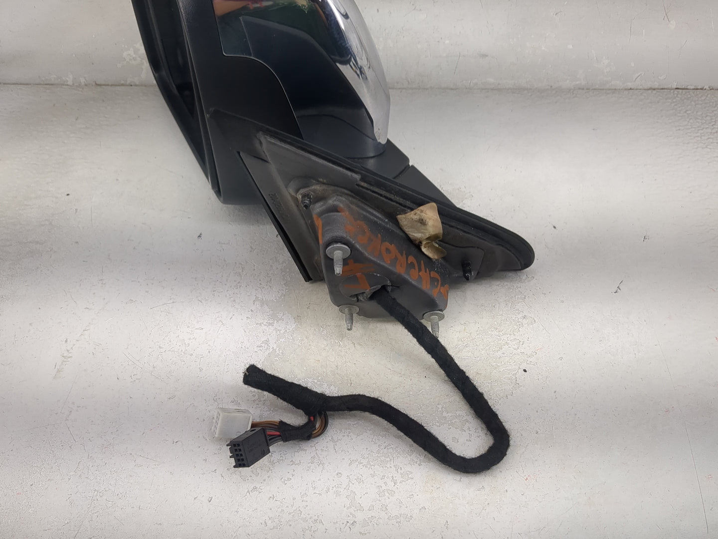 2011-2018 Jeep Grand Cherokee Driver Side View Mirror - Left Door Mirror OEM Used - Oemusedautoparts1.com