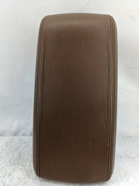 2014-2017 Jeep Grand Cherokee Center Console Armrest Cover Lid P/N:X850068020 Fits Fits 2014 2015 2016 2017 OEM Used Auto Pa