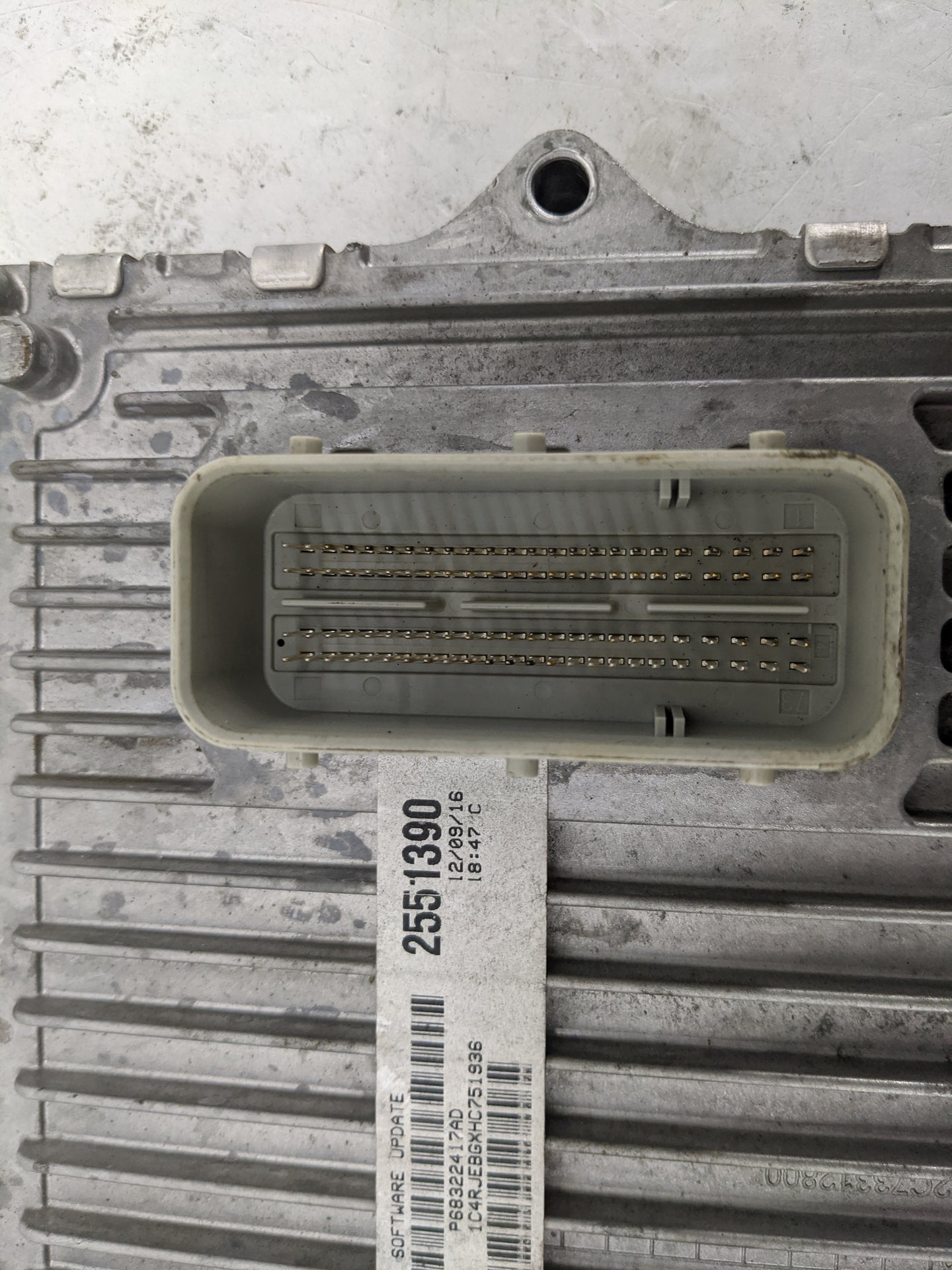 2016-2017 Jeep Grand Cherokee PCM Engine Control Computer ECU ECM PCU OEM P/N:P68322417AD P68243326AB Fits Fits 2016 2017 OE