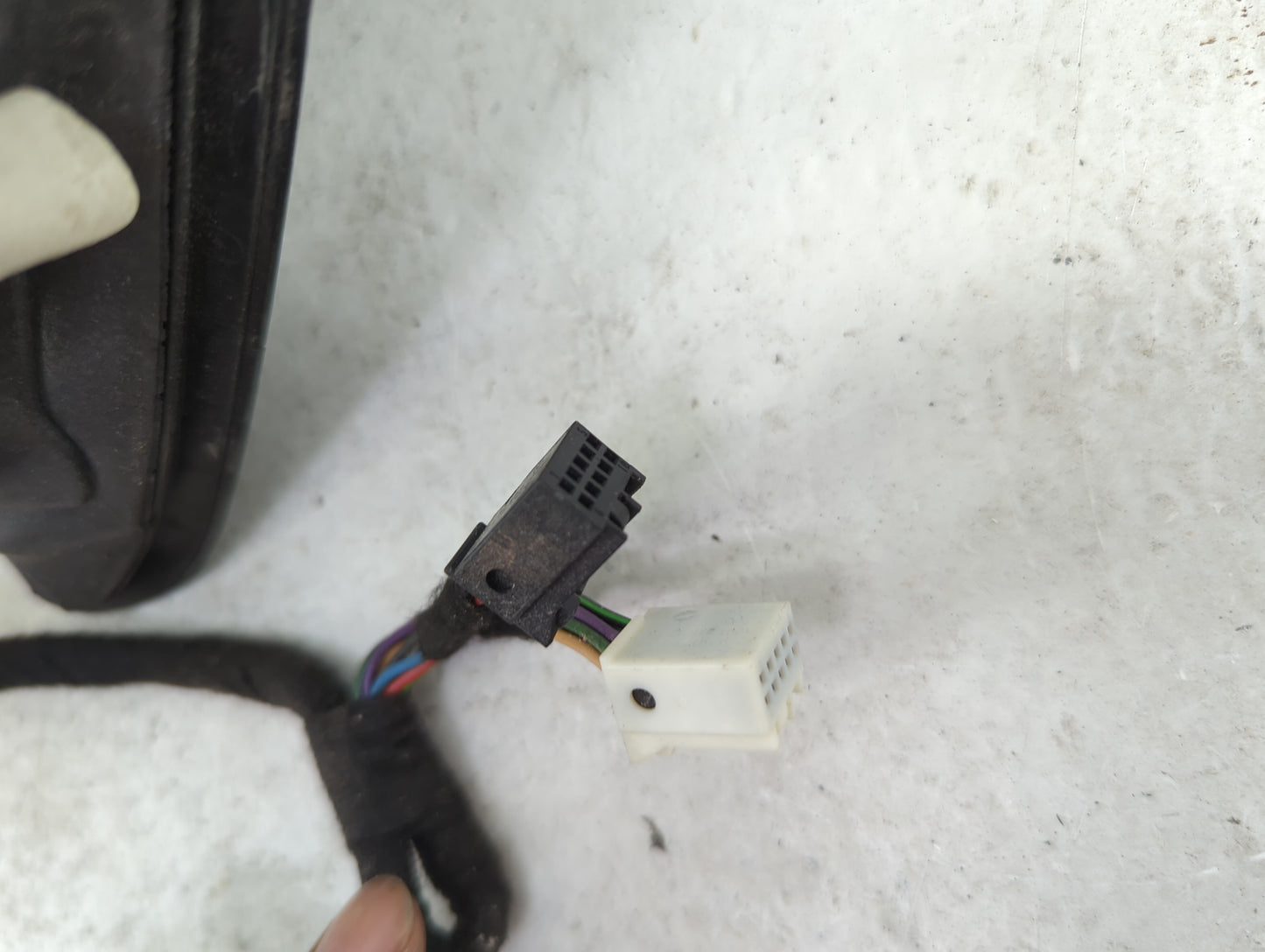 2011-2018 Jeep Grand Cherokee Driver Side View Mirror - Left Door Mirror OEM Used - Oemusedautoparts1.com