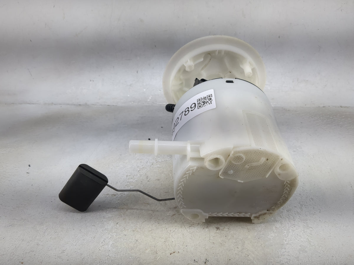 2011-2021 Jeep Grand Cherokee Electrical Gas Fuel Pump Assembly - Oemusedautoparts1.com