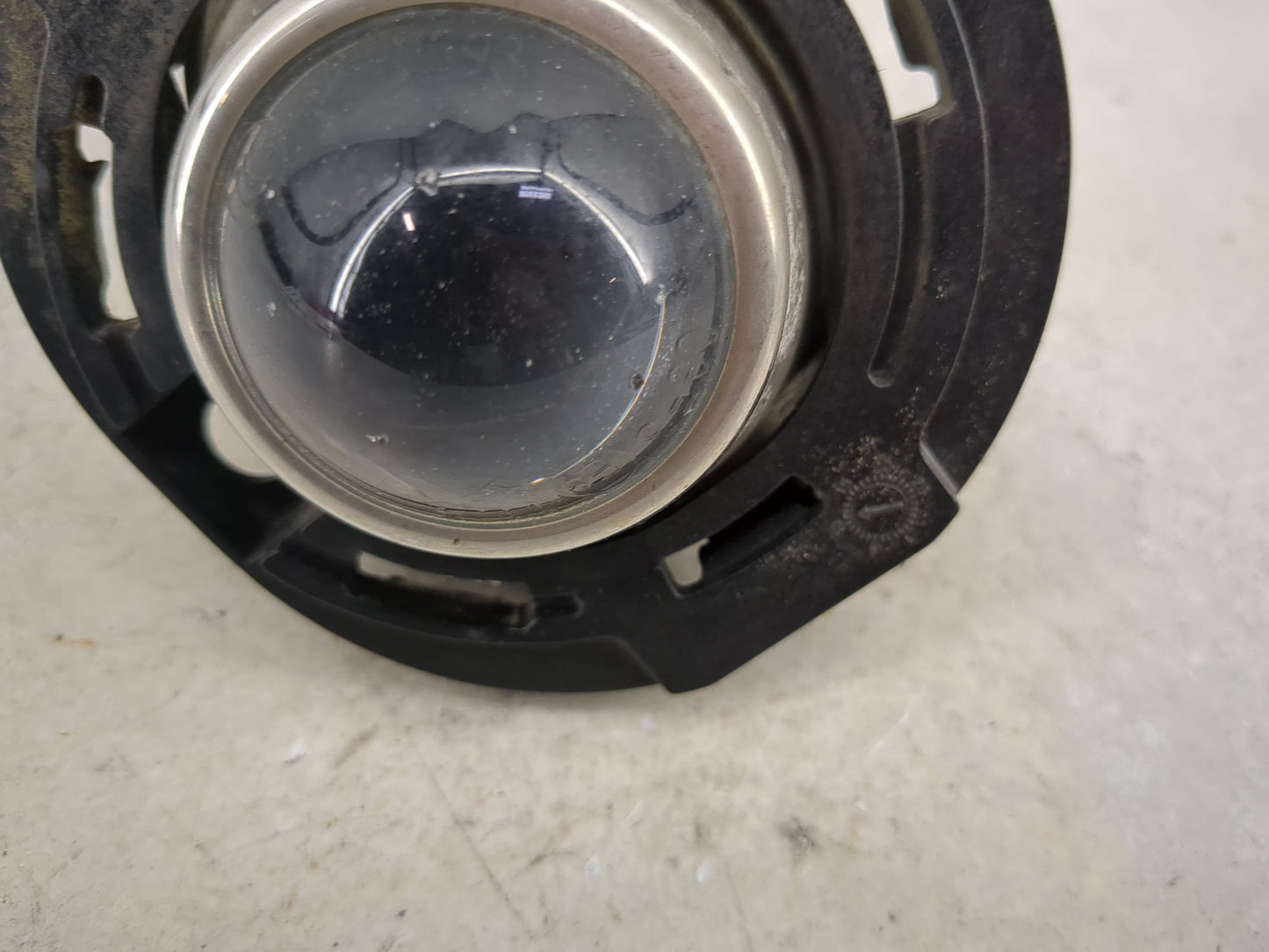 2014-2022 Jeep Grand Cherokee Passenger Right Oem Front Light Lamp Black - Oemusedautoparts1.com
