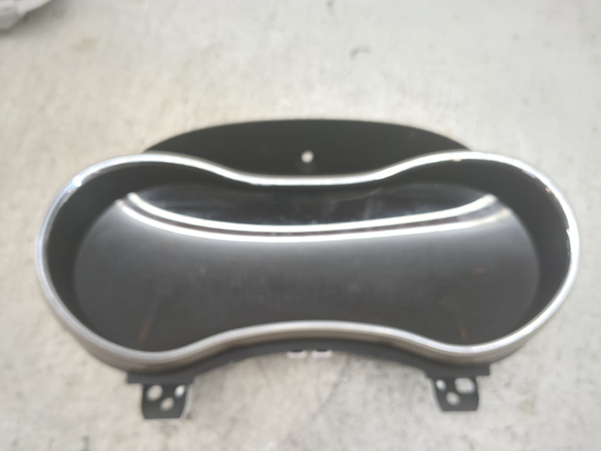2017 Jeep Grand Cherokee Instrument Cluster Speedometer Gauges P/N:68302223AD CR-0049-021-NR-CDAD Miles: Fits OEM Used Auto 