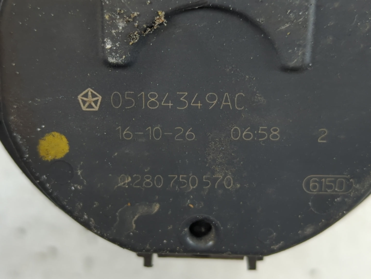2011-2022 Jeep Grand Cherokee Throttle Body P/N:0 280 750 570 05184349AC Fits OEM Used Auto Parts - Oemusedautoparts1.com