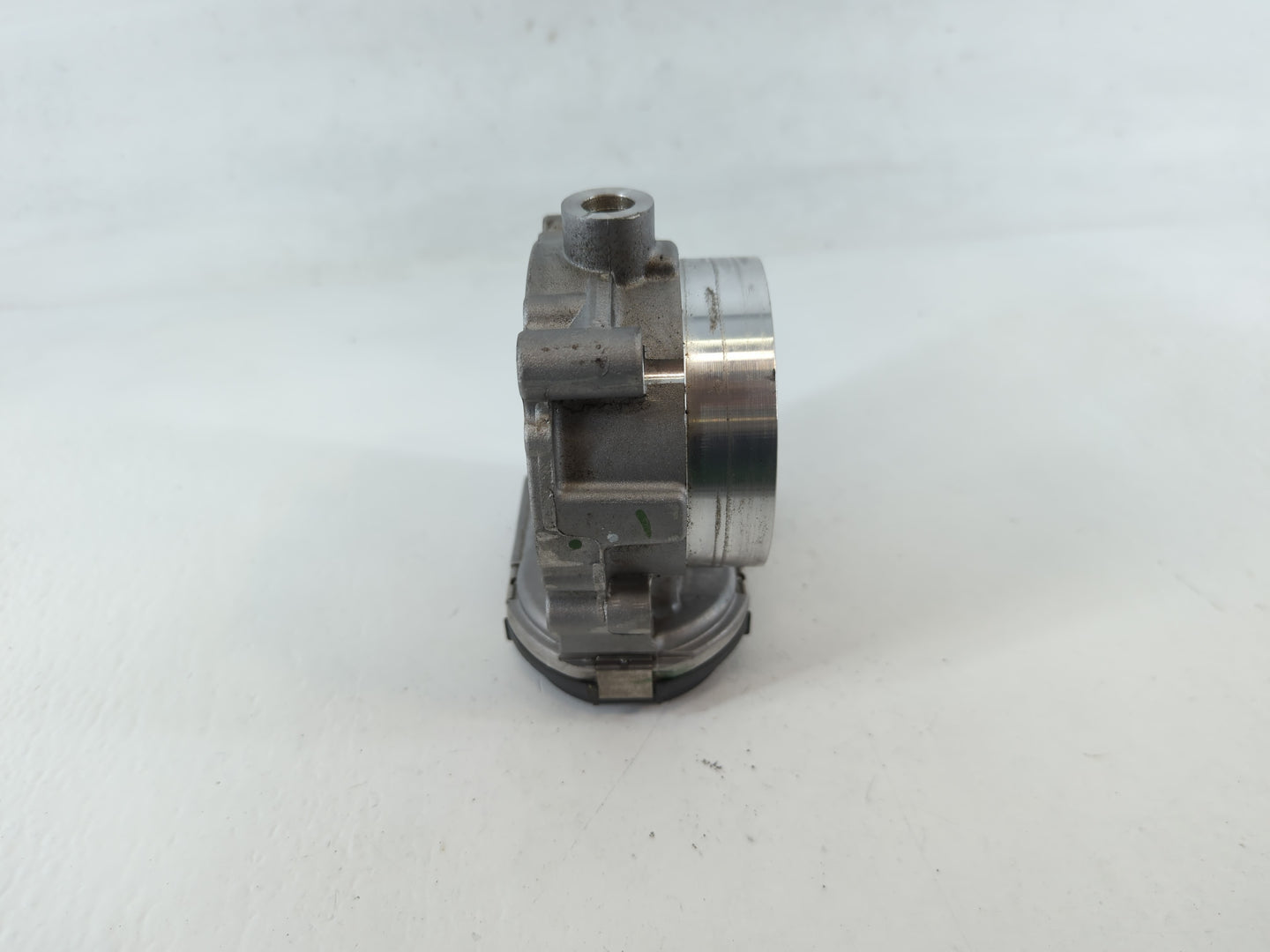 2011-2022 Jeep Grand Cherokee Throttle Body P/N:05184349AC 0 280 750 570 Fits OEM Used Auto Parts - Oemusedautoparts1.com