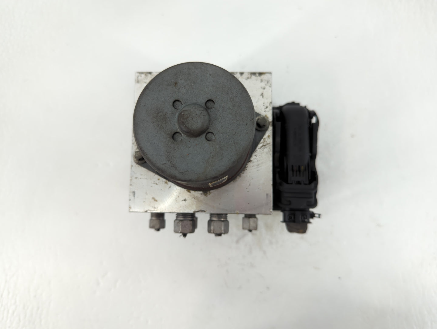 2016-2017 Jeep Grand Cherokee ABS Pump Control Module Replacement P/N:UH2074692 Fits Fits 2016 2017 OEM Used Auto Parts - Oe