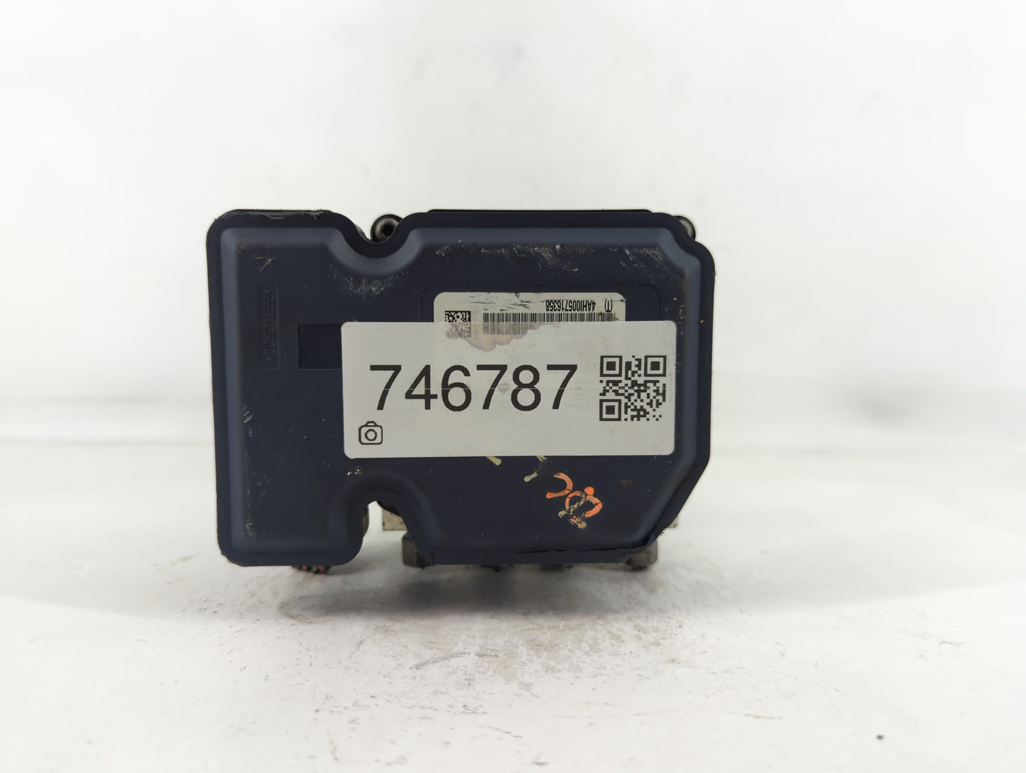 2016-2017 Jeep Grand Cherokee ABS Pump Control Module Replacement P/N:UH2074692 Fits Fits 2016 2017 OEM Used Auto Parts - Oe