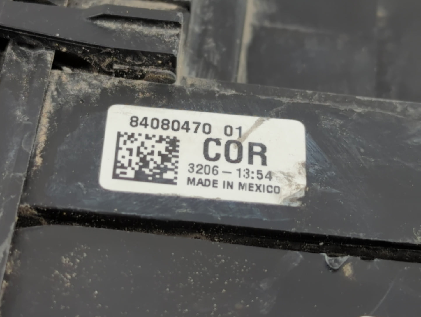 2017 Jeep Liberty Fusebox Fuse Box Panel Relay Module P/N:04692235AD KAB07C04C6, 23404556, 23325532_01, 22922727 Fits Fits 2