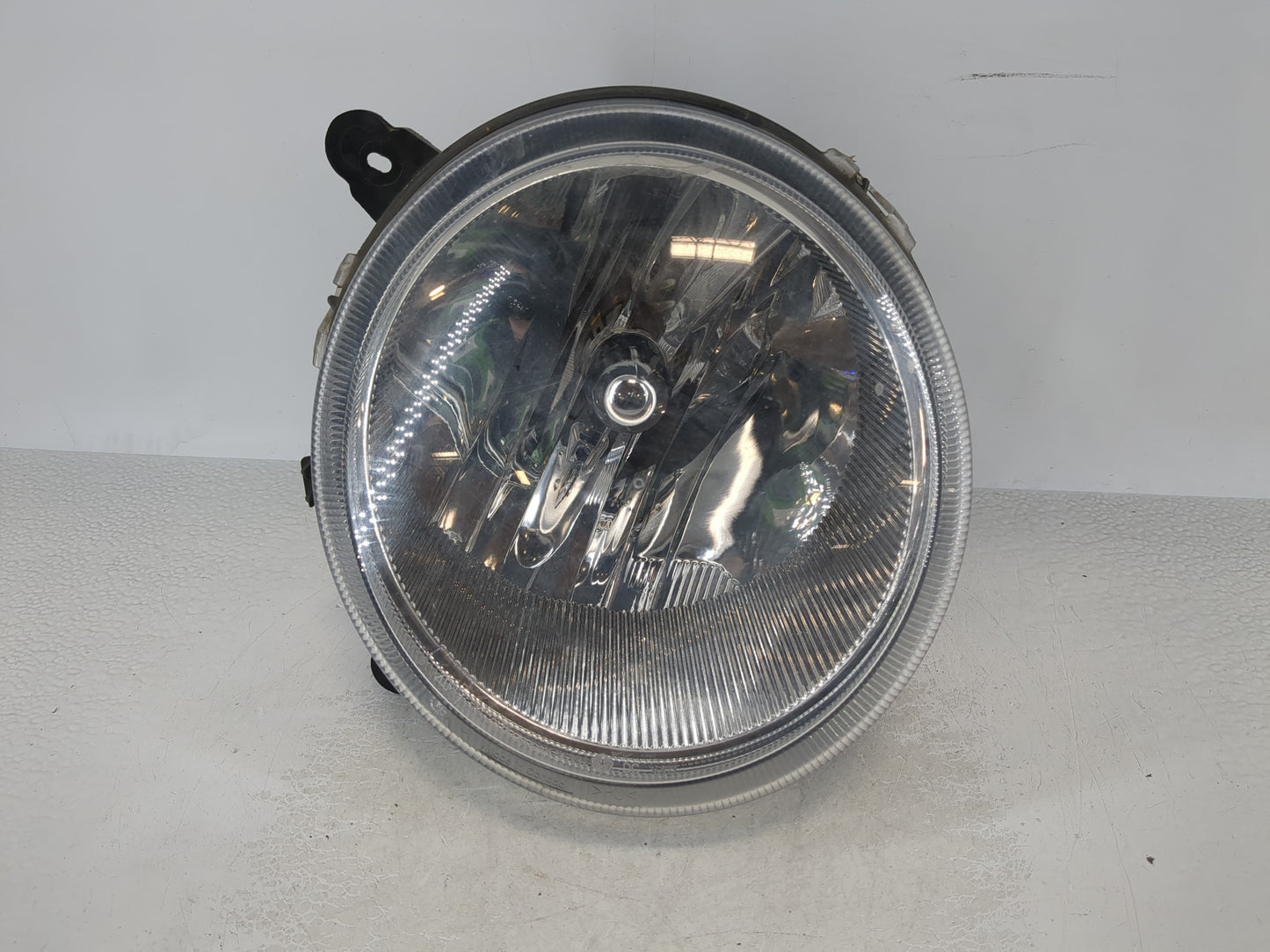 2007-2017 Jeep Patriot Passenger Right Oem Head Light Headlight Lamp - Oemusedautoparts1.com