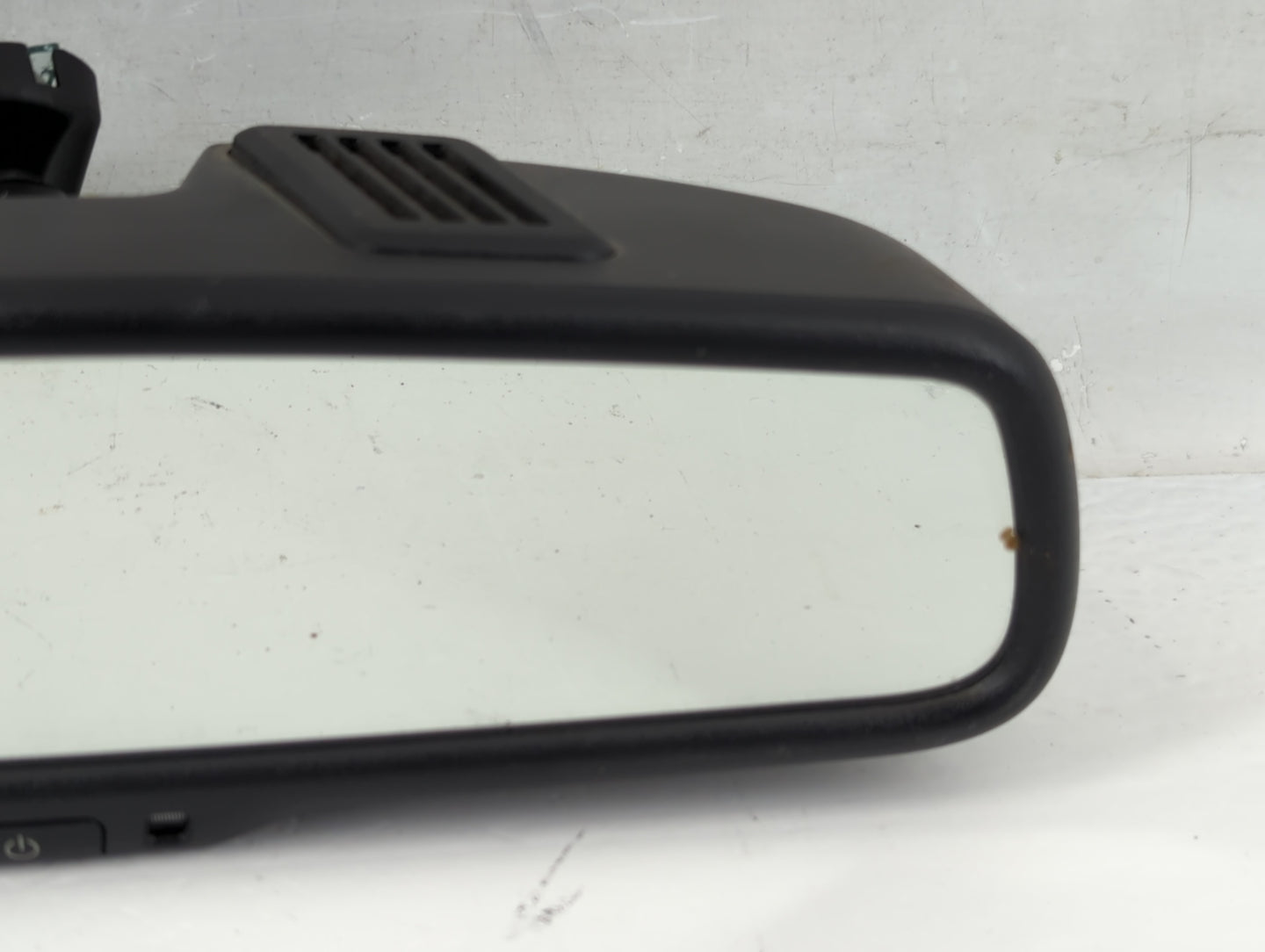 2007-2017 Jeep Patriot Interior Rear View Mirror Replacement OEM P/N:E11026130 Fits OEM Used Auto Parts - Oemusedautoparts1.
