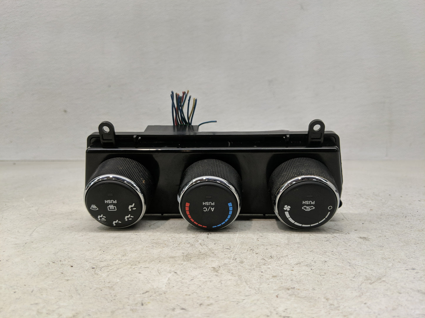2011-2017 Jeep Patriot Climate Control Module Temperature AC/Heater Replacement P/N:P55111278AE Fits OEM Used Auto Parts - O