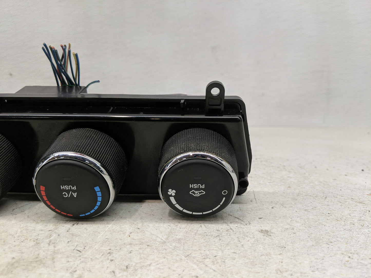 2011-2017 Jeep Patriot Climate Control Module Temperature AC/Heater Replacement P/N:P55111278AE Fits OEM Used Auto Parts - O