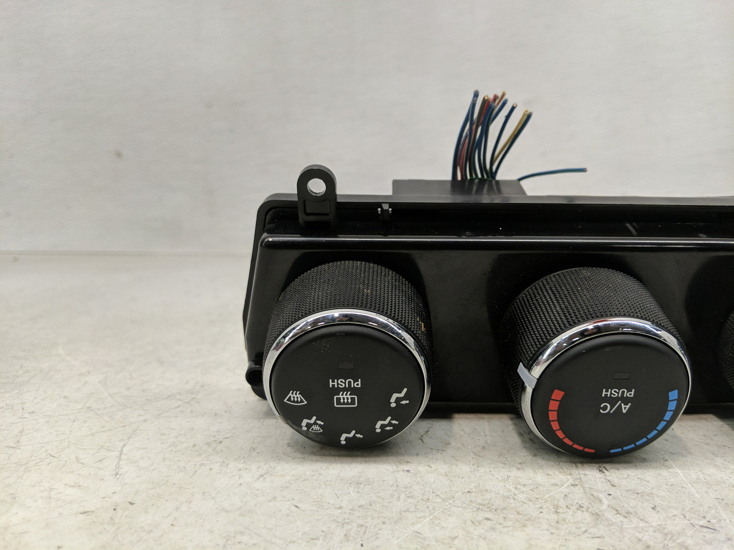 2011-2017 Jeep Patriot Climate Control Module Temperature AC/Heater Replacement P/N:P55111278AE Fits OEM Used Auto Parts - O