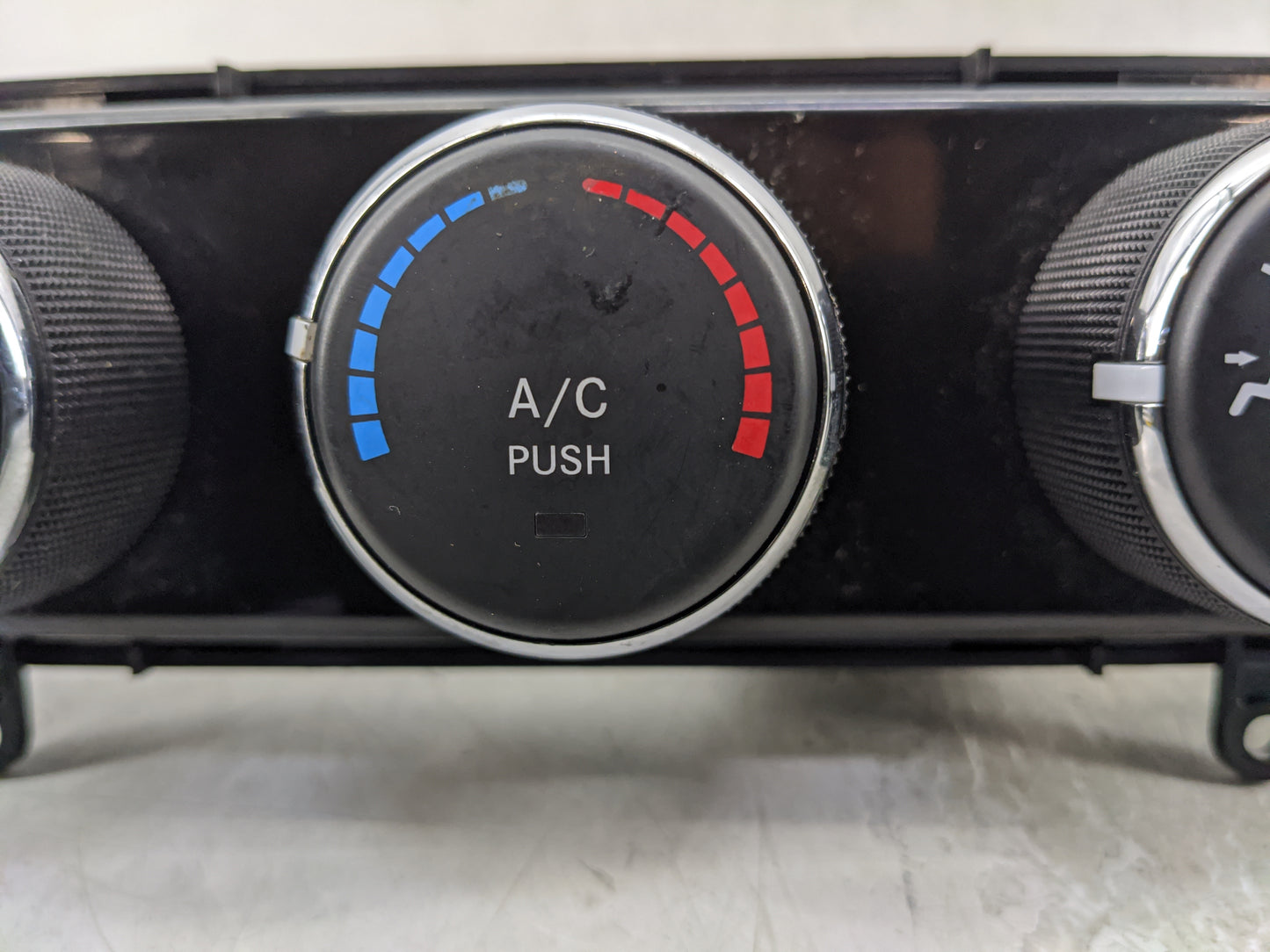 2011-2017 Jeep Patriot Climate Control Module Temperature AC/Heater Replacement P/N:55111278AF Fits OEM Used Auto Parts - Oe